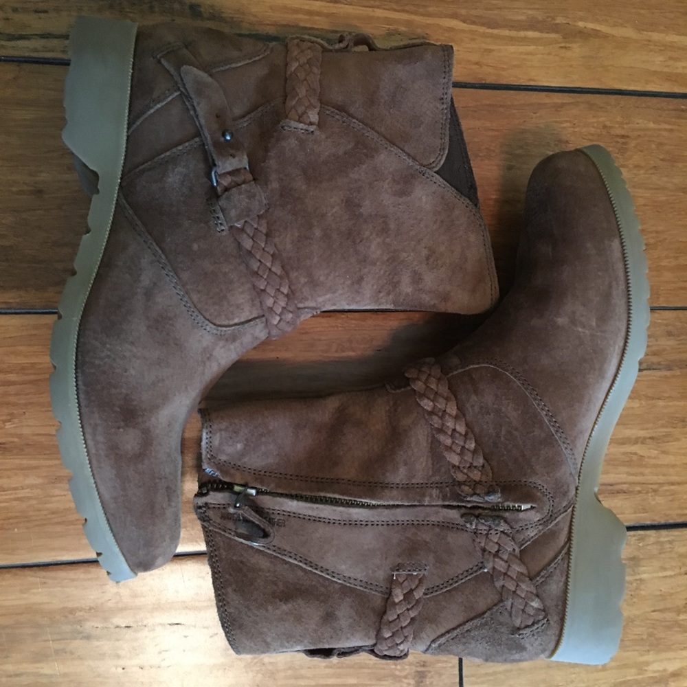 Teva Boots